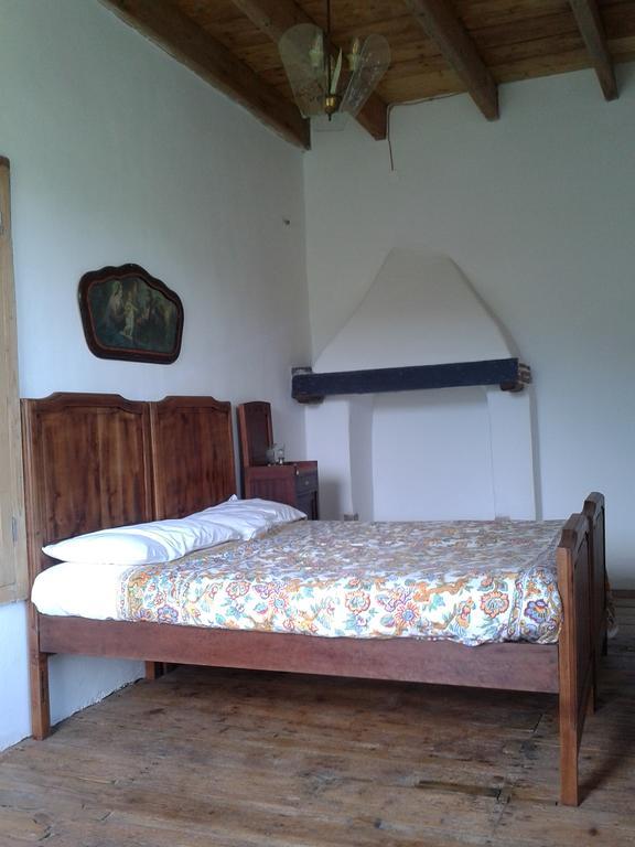 Hotel Rural House Rondini à Camposasco Extérieur photo