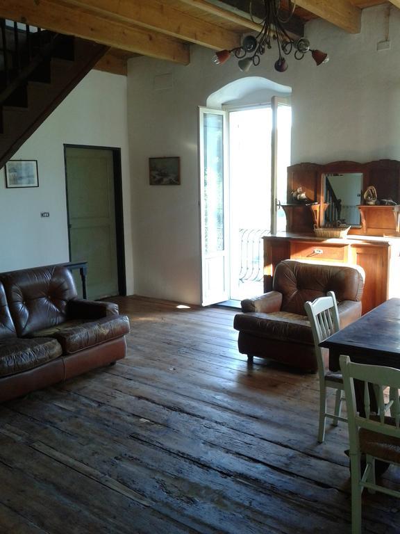 Hotel Rural House Rondini à Camposasco Extérieur photo