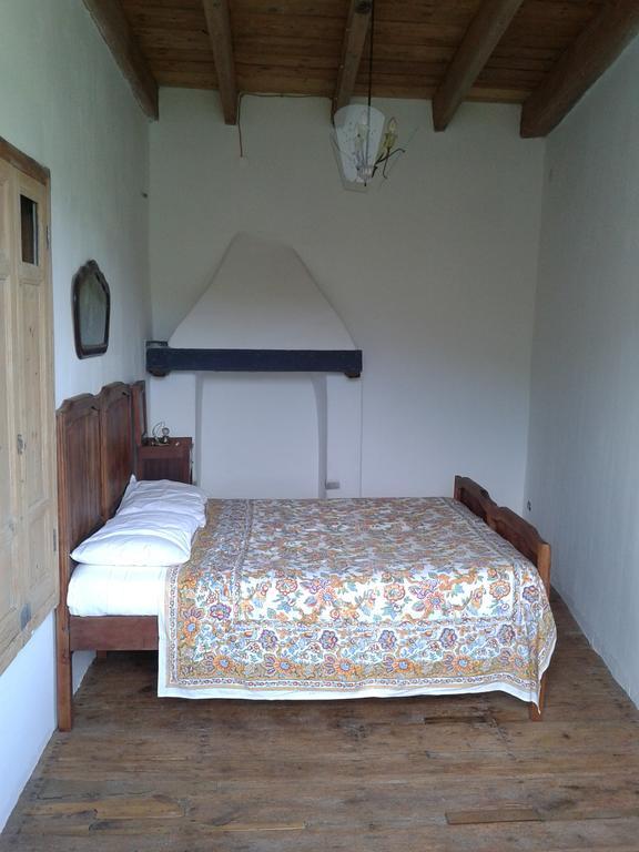Hotel Rural House Rondini à Camposasco Extérieur photo